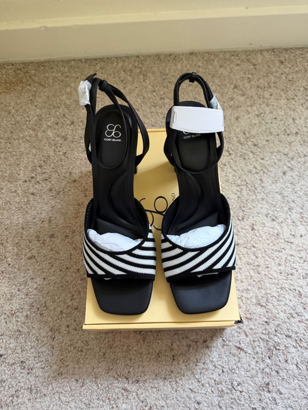 COSY ISLAND Black & White Striped Block Heel Sandals Size 9 NWT Chic Minimalist